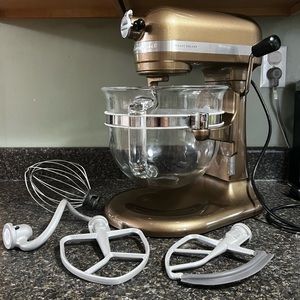 KitchenAid 6 Quart Pro 600 Deluxe Stand Mixer HARD TO FIND COLOR